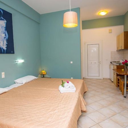 Kogeros Apartment Agios Georgios Pagon Luaran gambar