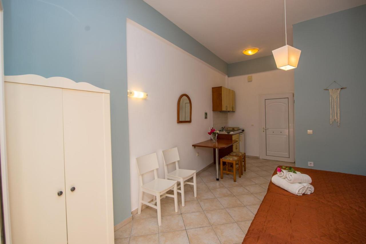 Kogeros Apartment Agios Georgios Pagon Luaran gambar
