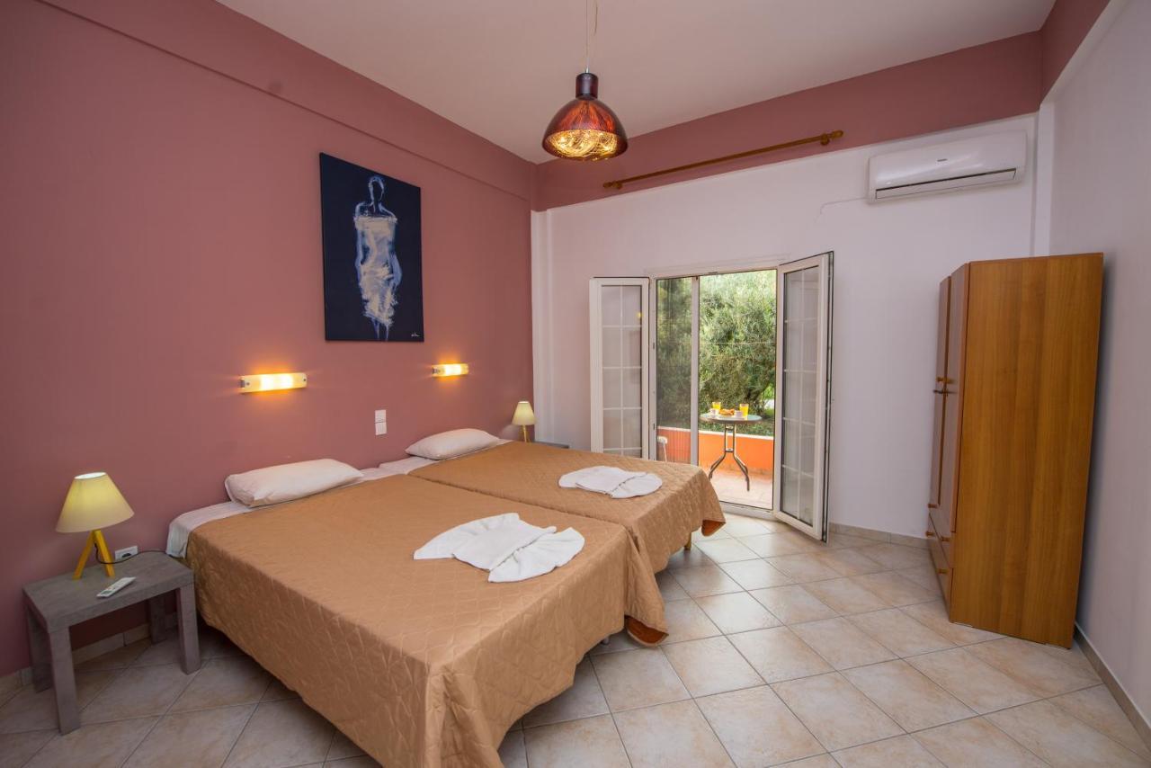 Kogeros Apartment Agios Georgios Pagon Luaran gambar