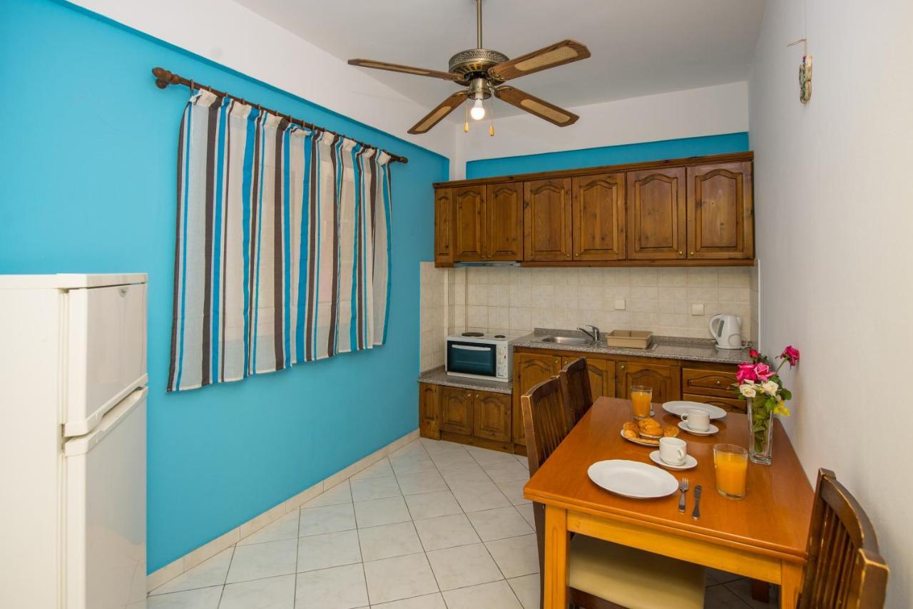 Kogeros Apartment Agios Georgios Pagon Luaran gambar