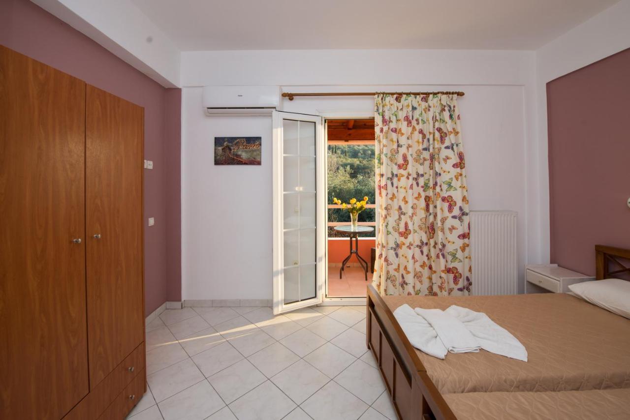 Kogeros Apartment Agios Georgios Pagon Luaran gambar