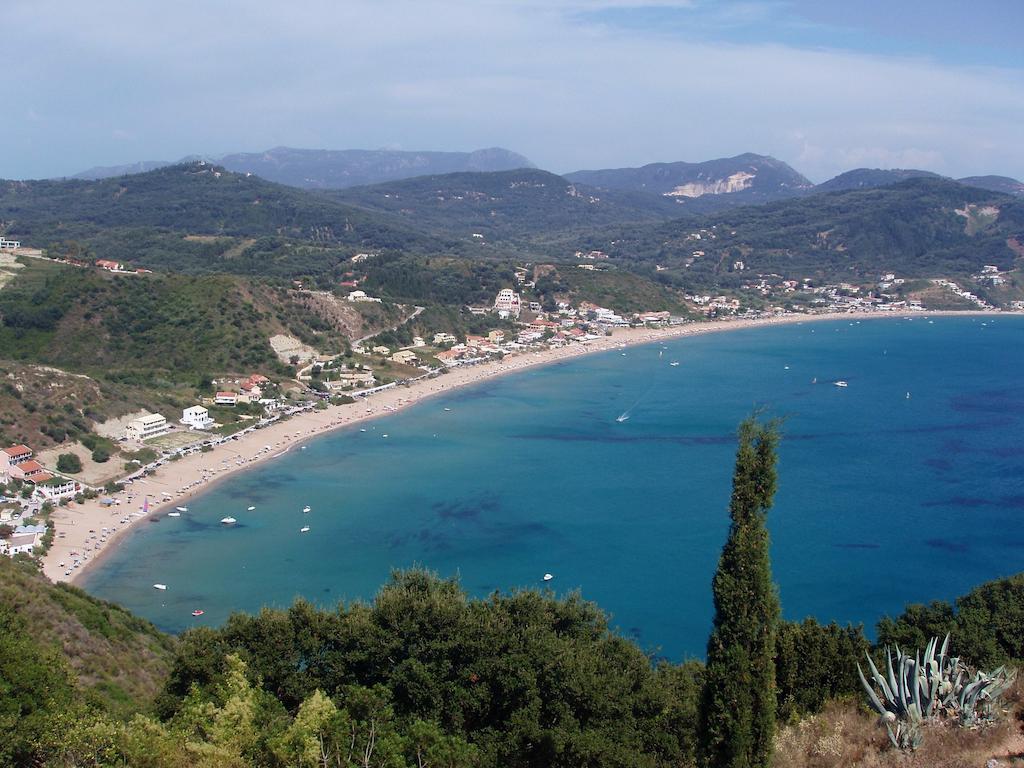 Kogeros Apartment Agios Georgios Pagon Luaran gambar