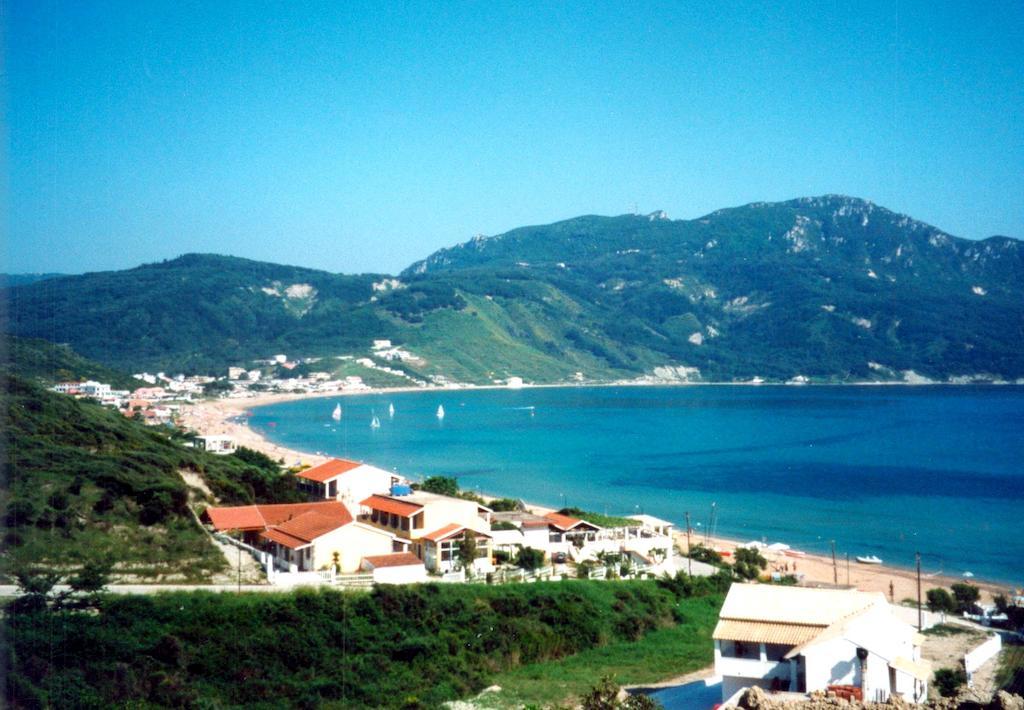 Kogeros Apartment Agios Georgios Pagon Luaran gambar