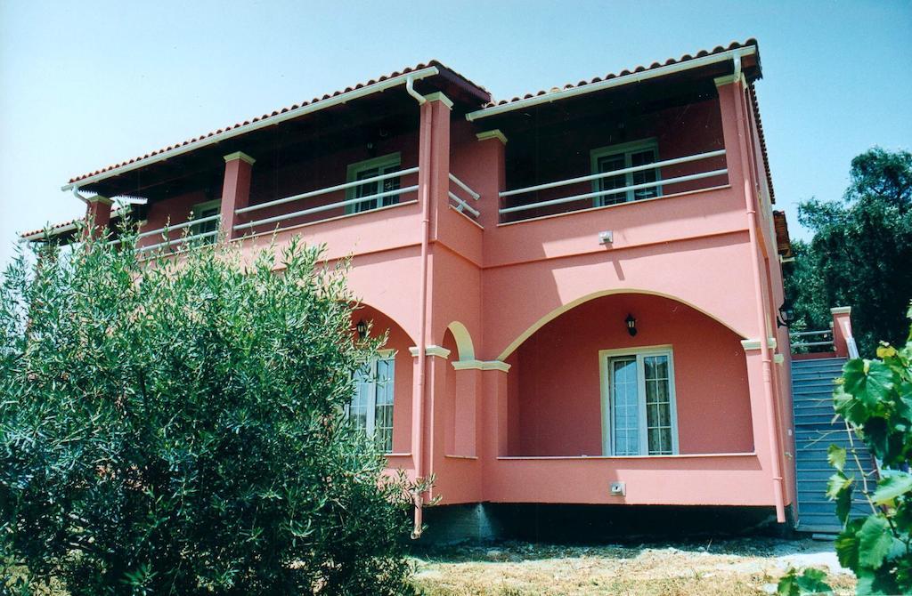 Kogeros Apartment Agios Georgios Pagon Luaran gambar