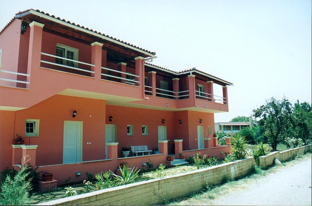 Kogeros Apartment Agios Georgios Pagon Luaran gambar